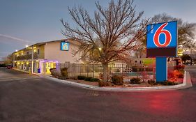 Motel 6 Santa Fe